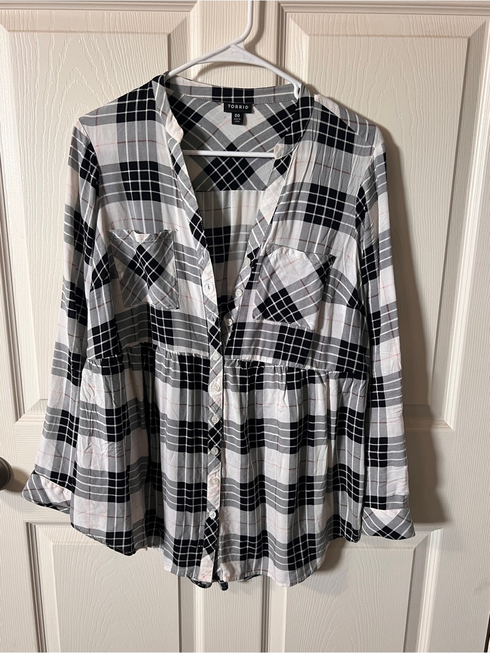 torrid Black & White Plaid Button-Front Peplum Tunic fall lightweight cozy